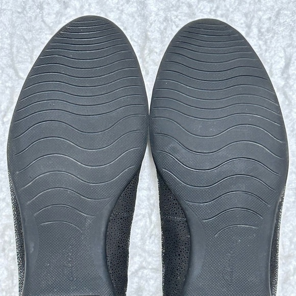 Clarks Womens Black Nubuck Leather Neenah Garden SlipOn Ballet Flats SZ 8 WIDE - Picture 7 of 10